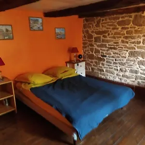 Maison En Granit Bleue Séjour chez l'habitant Lanhelin